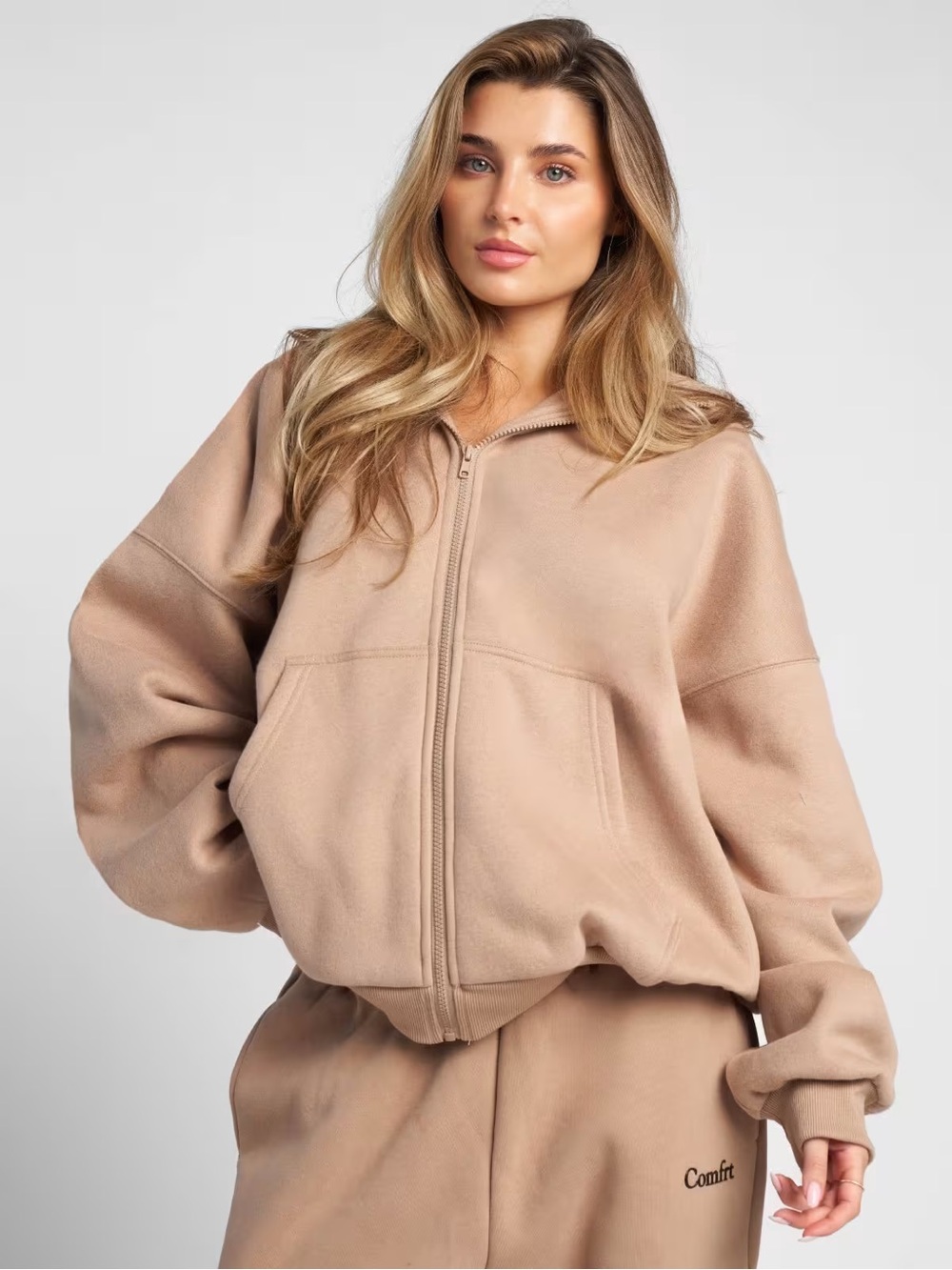 Unisex Comfrt Zip-Up Hoodie in Latte